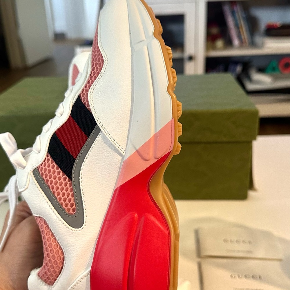Gucci Sneakers - Picture 4 of 8
